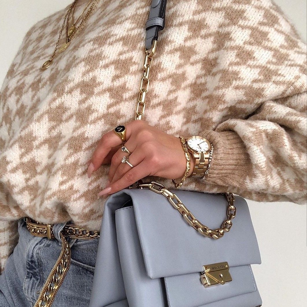 Chunky knit sweater for women with a trendy houndstooth pattern Lune London