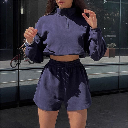 Amarae short-sleeved sports set for women with high collar and elastic waistband