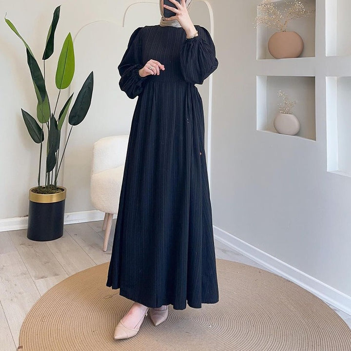 Maxi dress for women with textured design and puff sleeves Lune London