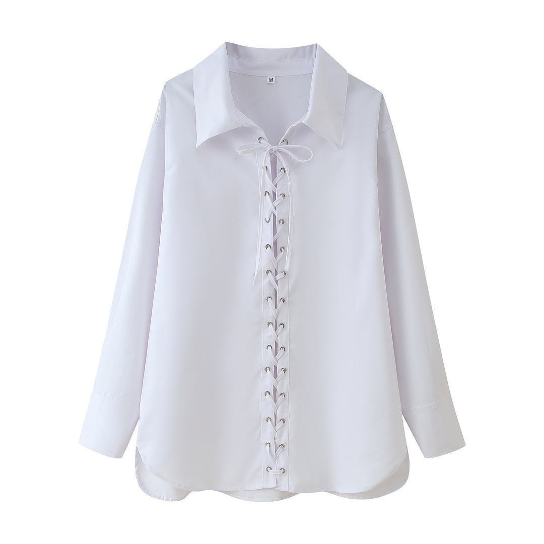 Blouse for women with elegant lacing and a modern collar Lune London