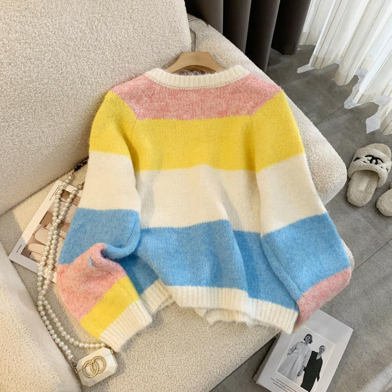 Cardigan pour femmes à motifs avec des détails de boutons colorés et une coupe décontractée Chic & Stil