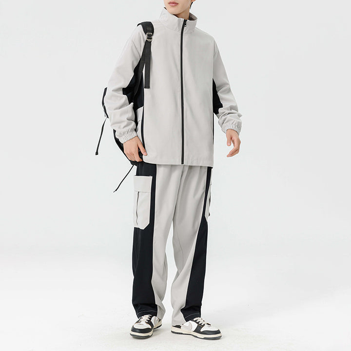 Complete athletic set for men with functional pockets and modern cut Lune London