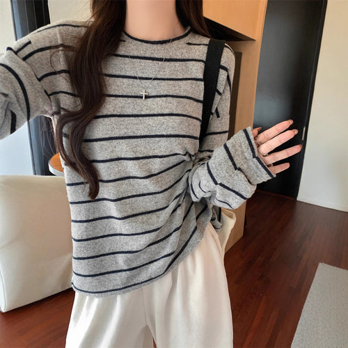 Women's casual long sleeve shirt with fashionable striped look Chic & Stil