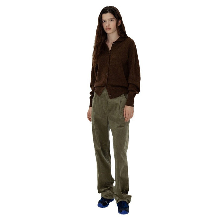 Ladies Cozy Knit Vest with Elegant Collar and Chic Button Details