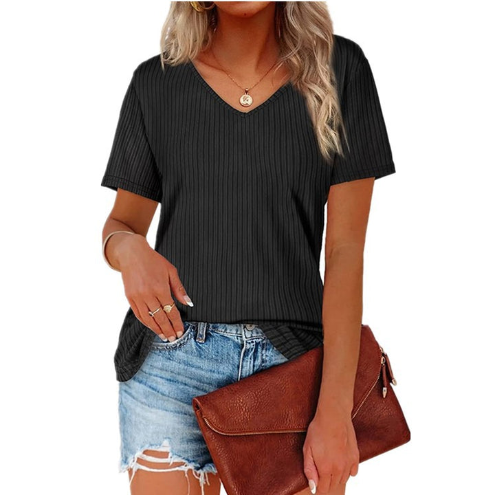 Viscose T-shirt for women with a fine ribbed knit pattern and a casual V-neck Lune London