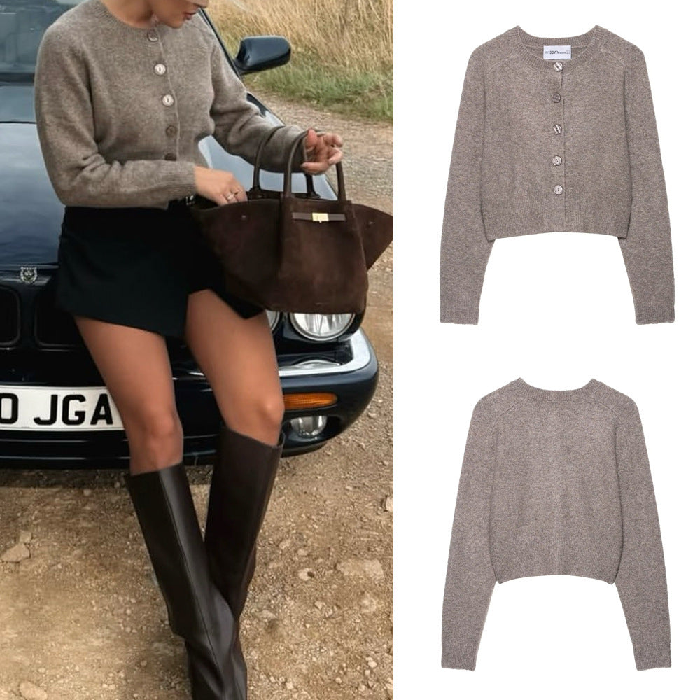 Women's knit jacket with elegant buttons and a modern cut Lune London
