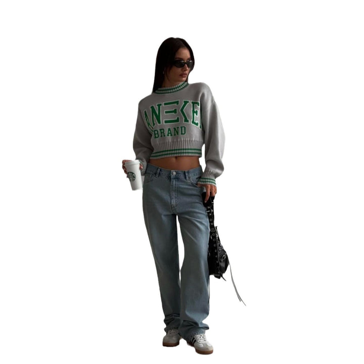 Ladies trendy, casual Crop-Sweater with graphic text and chic sports accents