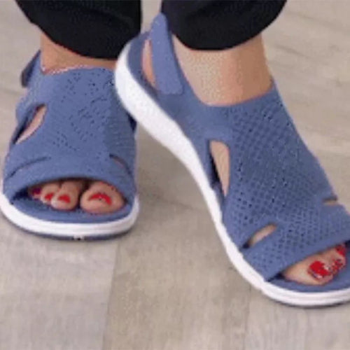 Women Breathable sandals with flexible sole and adjustable strap Amarae