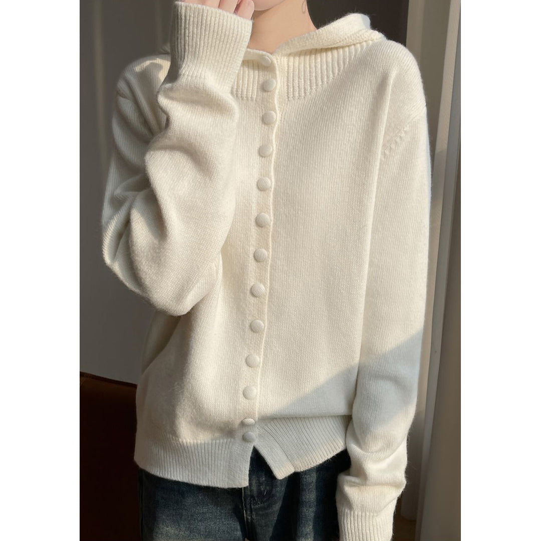 Gilet femme avec capuche et détails de boutons décoratifs Chic & Stil