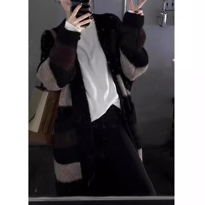 Ladies Long Knit Cardigan with Chic Geometric Pattern and Style