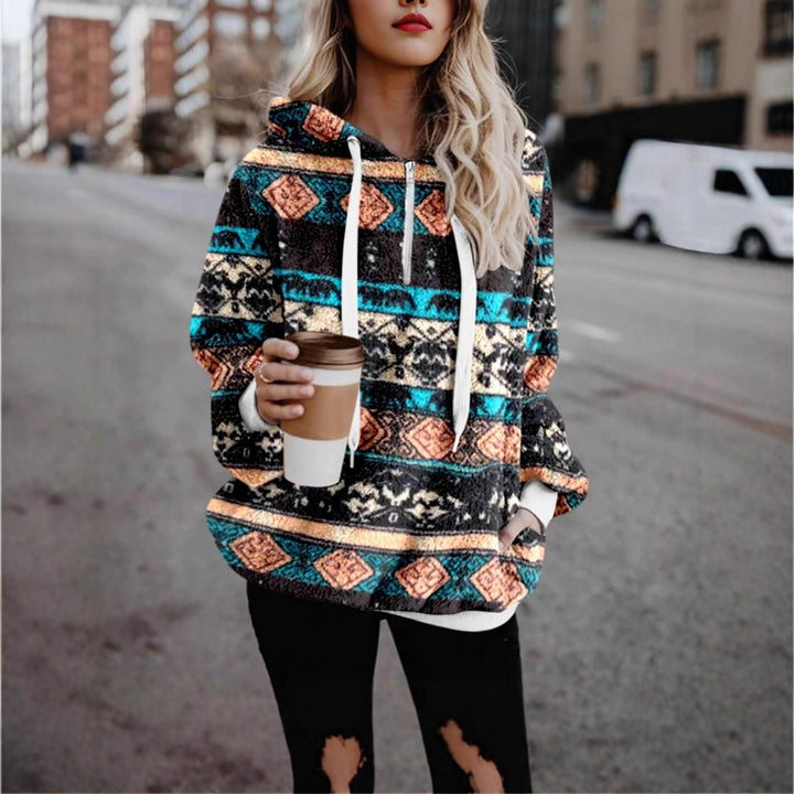 Women's cozy hooded sweatshirt with trendy geometric pattern Lune London