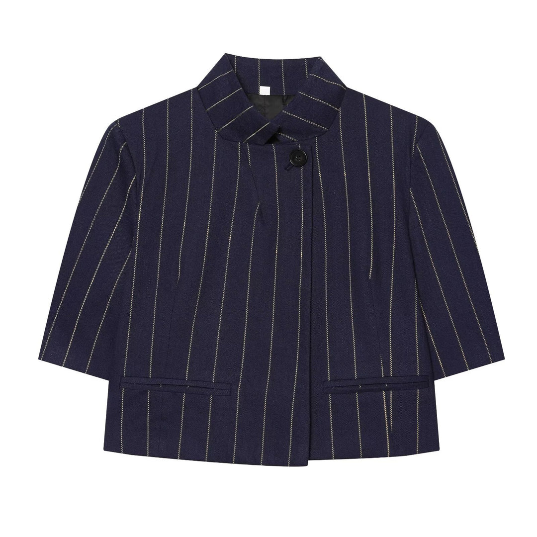 Ladies short blazer in boxy cut with stand-up collar and pinstripes Amarae