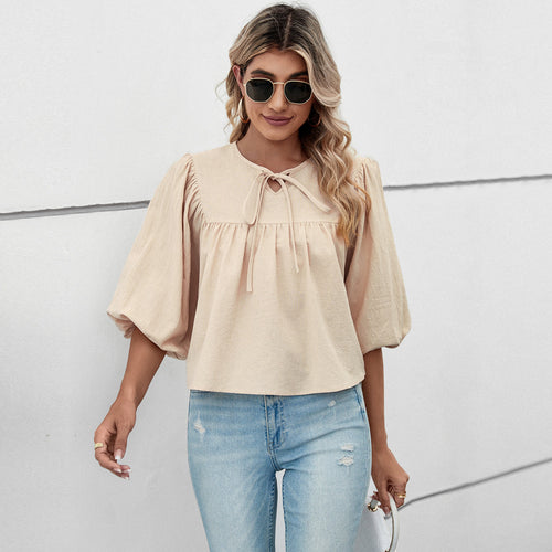 Blouse for women with wide sleeves and a playful knot Chic & Stil