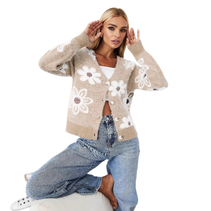 Ladies knit jacket with floral patterns and elegant button details Lune London