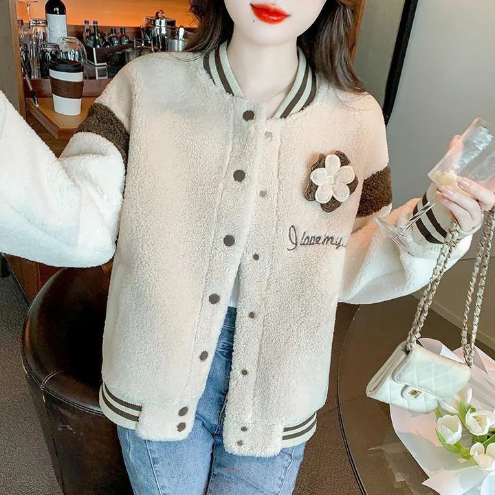 Veste universitaire pour femme élégante et chaude avec fermeture à boutons et décor floral Chic & Stil
