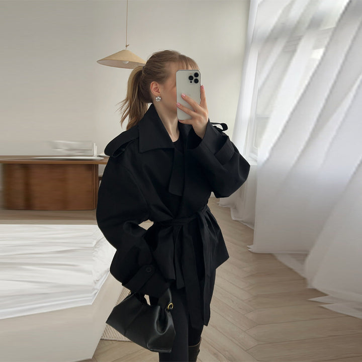 Ladies Elegant oversized trench coat with belt and structured sleeves Lune London