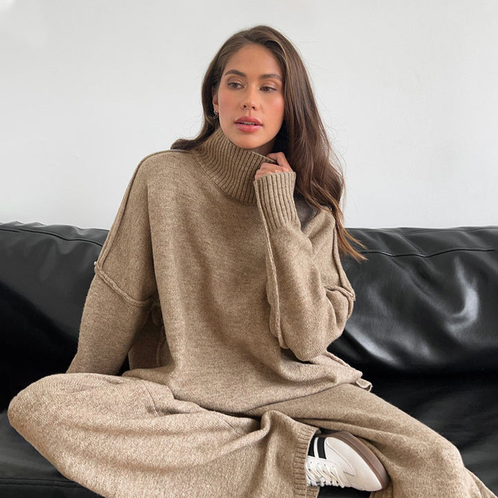 Ladies oversized sweater with high collar and soft material Lune London