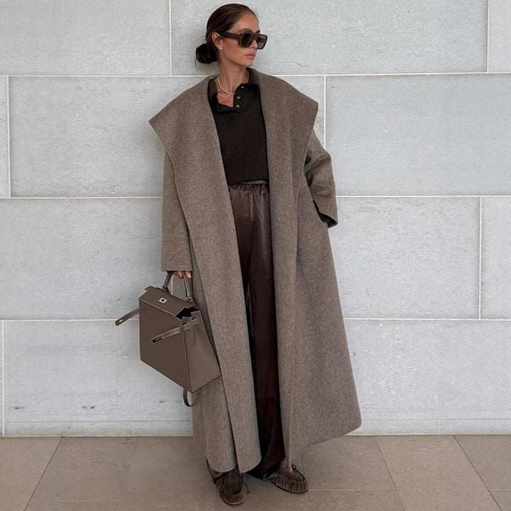 Manteau élégant pour femmes à enrouler avec large col et ceinture à nouer Chic & Stil