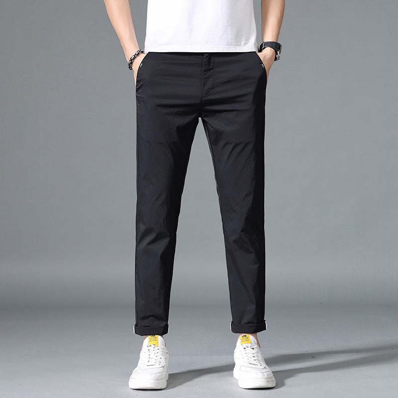 Trendy chino pants for men with elastic waistband and practical pockets Lune London