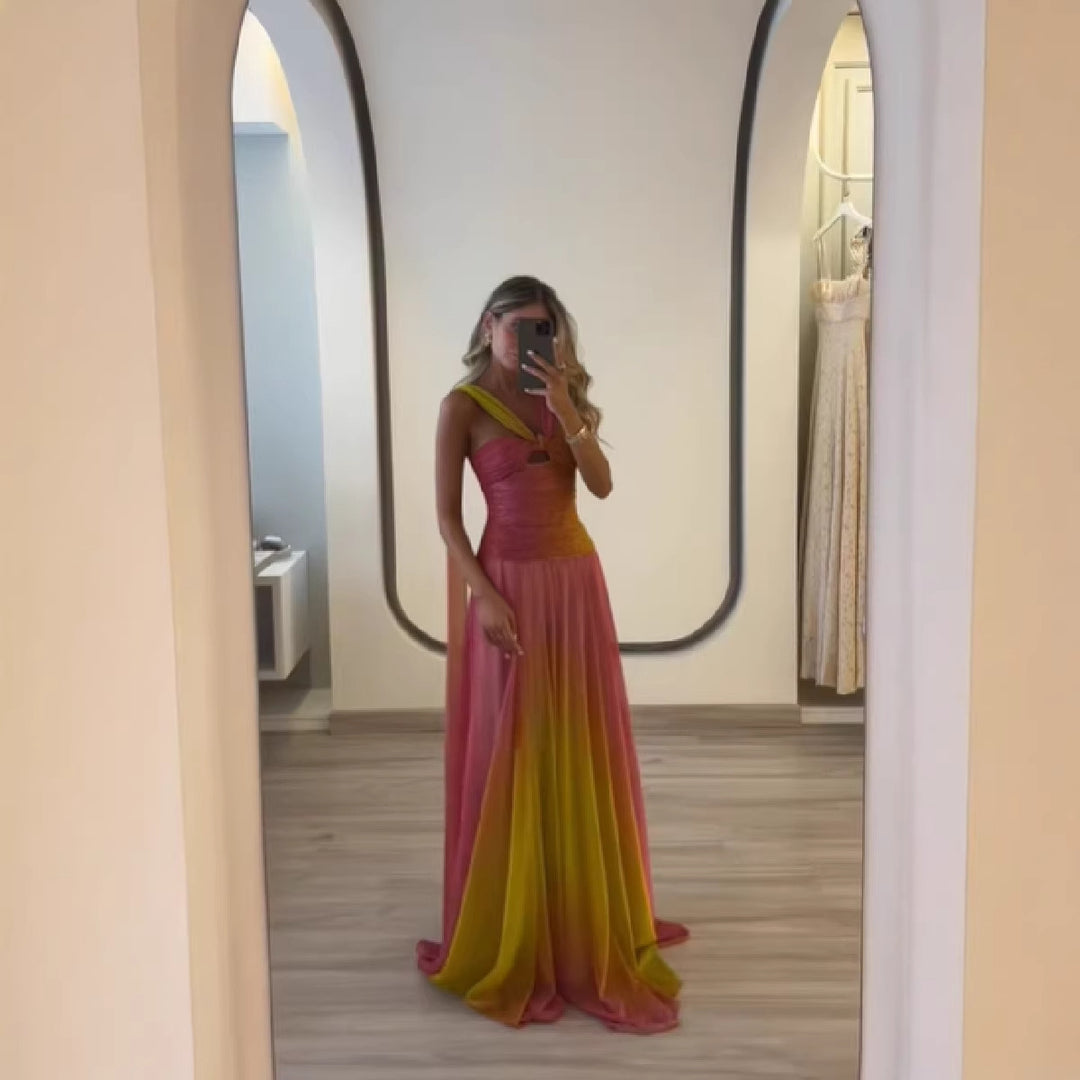 Women's maxi dress with flowing skirt and elegant straps Lune London