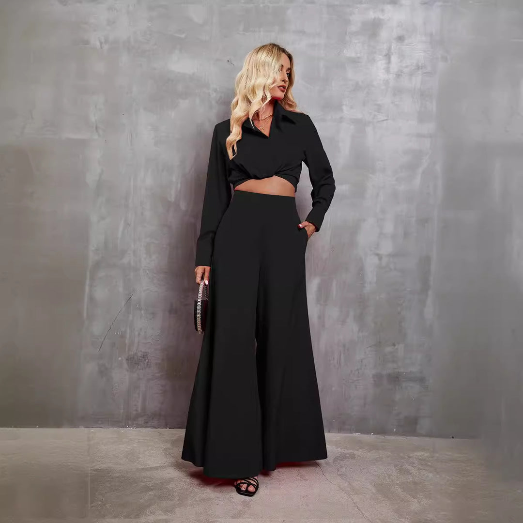 Elegant ensemble for ladies consisting of a crop top and wide pants Lune London