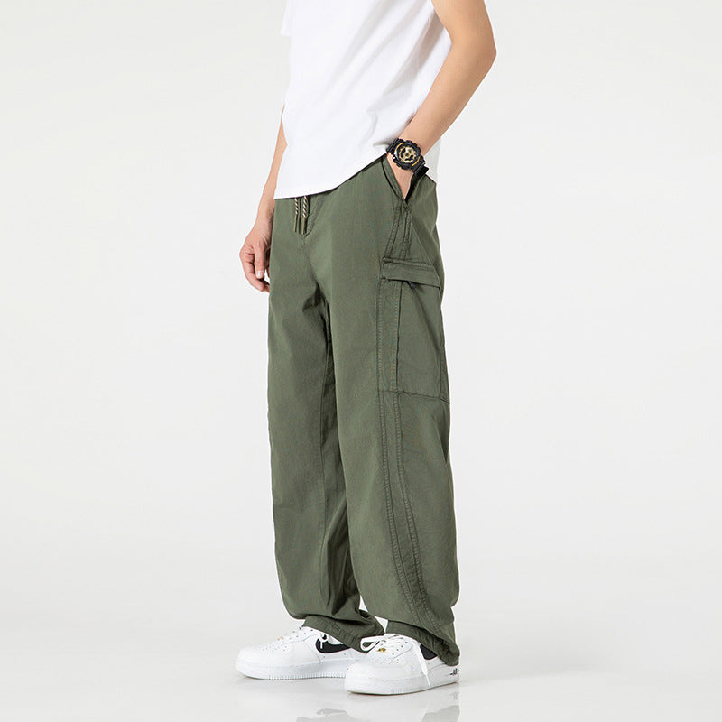 Comfortable cargo pants for men with side pockets and practical back pockets Lune London