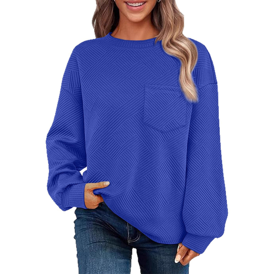 Casual sweater for women with structured pattern Lune London