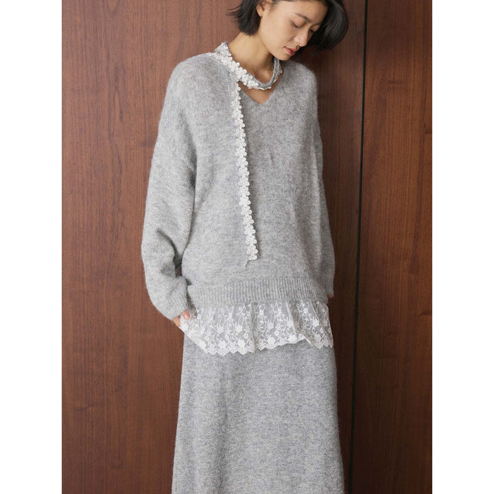 Women Longer Fluffy V-neck Mohair look Pullover with Lace Trim
