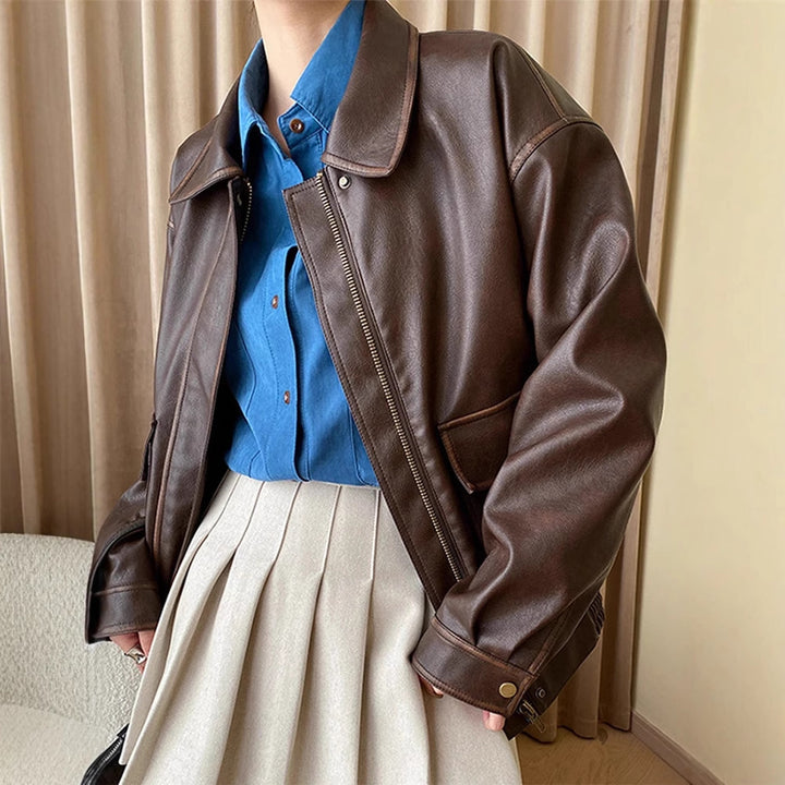 Synthetic leather jacket for women with practical pockets and trendy cut Lune London