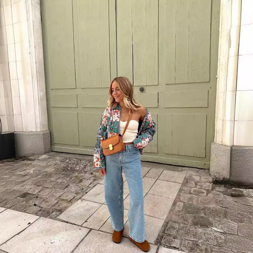 Veste matelassée pour femmes avec motif floral et détails contrastés élégants Chic & Stil