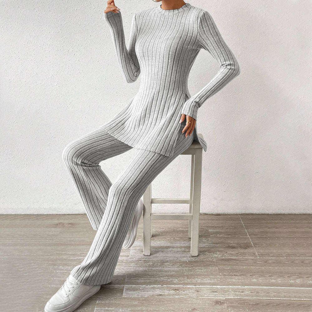 Costume tricot femme avec manches longues élégantes et coupe à la mode Chic & Stil