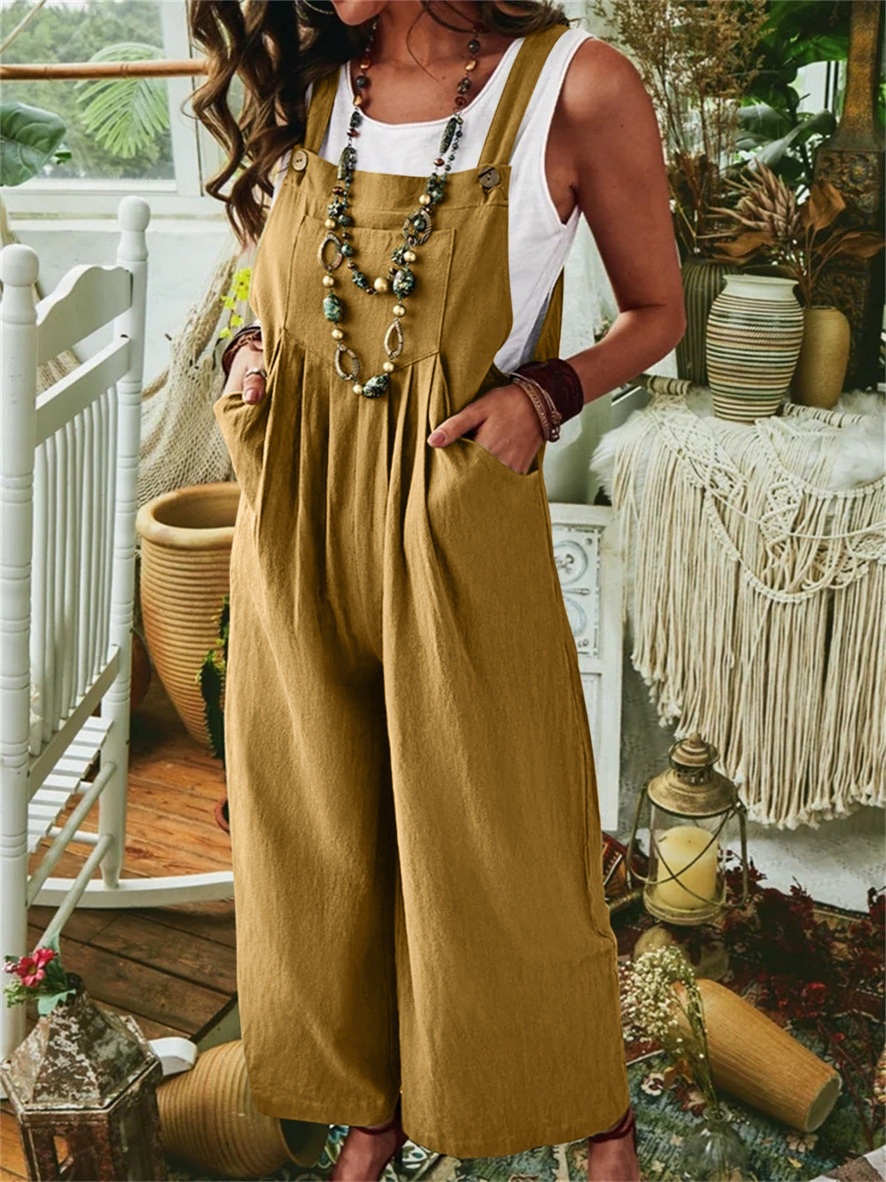 Ladies casual jumpsuit with wide legs and pockets Lune London
