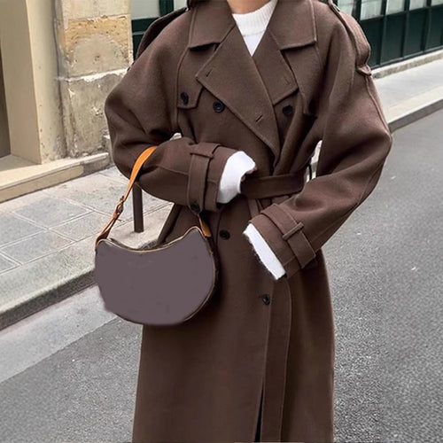 Oversized winter coat for women with an elegant collar and practical pockets Amarae