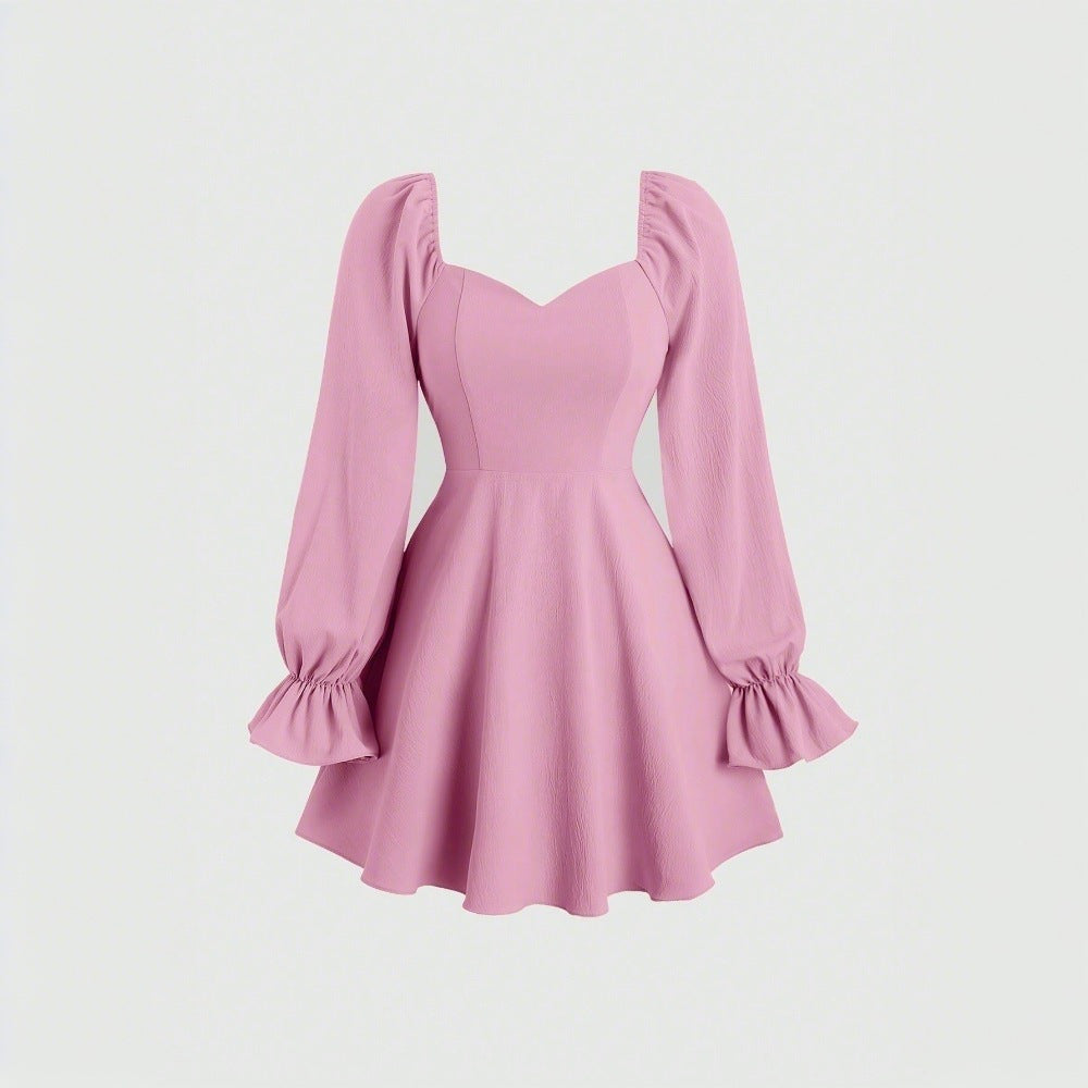 Robe mini femme avec manches bouffantes et décolleté en cœur chic Chic & Stil
