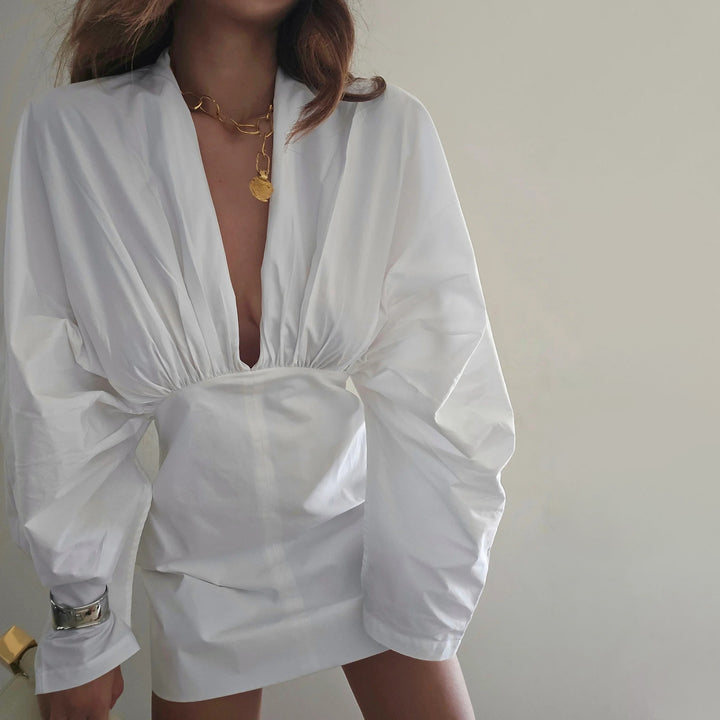 Wrap dress for women with an innovative V-neckline and voluminous sleeves Lune London