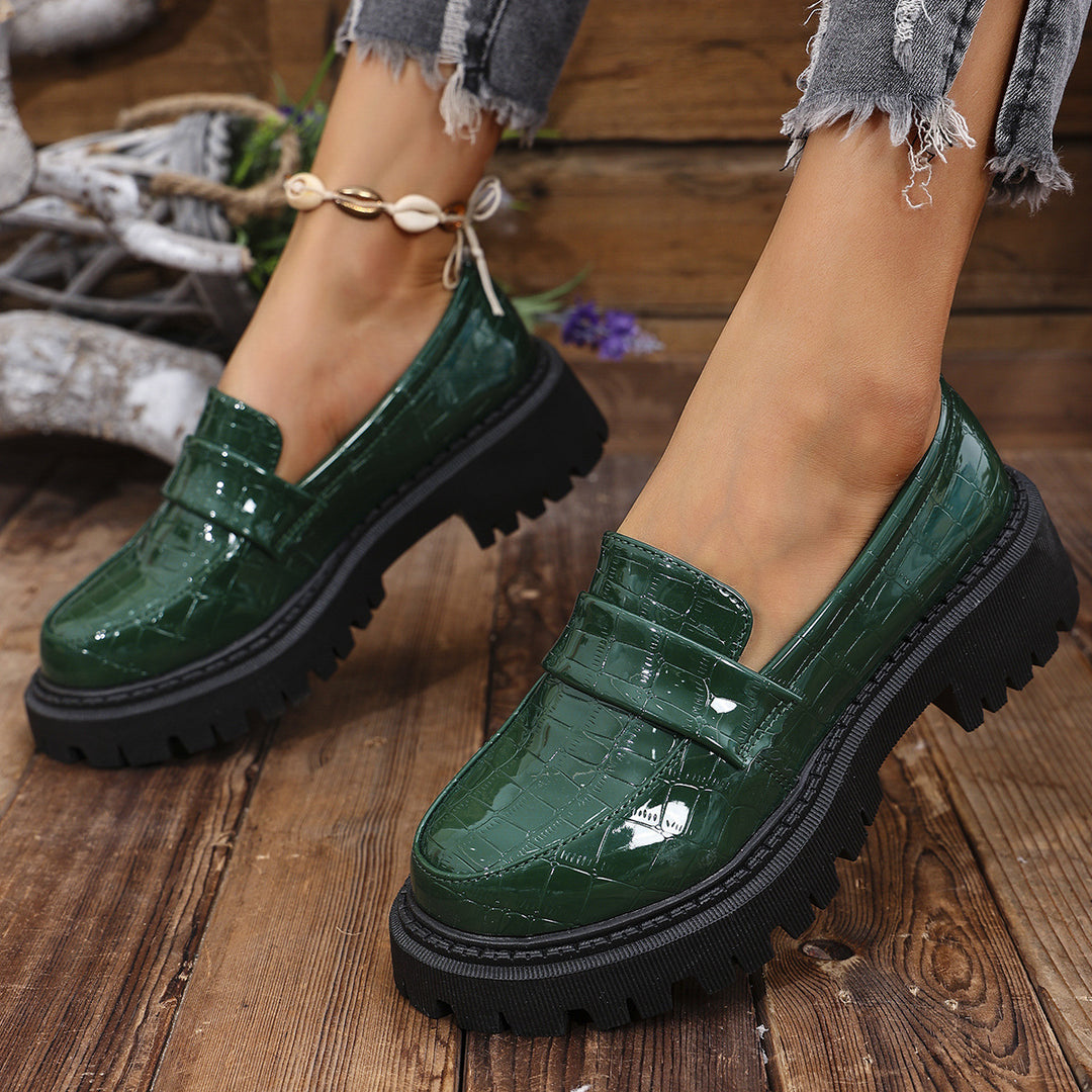 Women’s loafers with a modern croco design and a sturdy profile Lune London