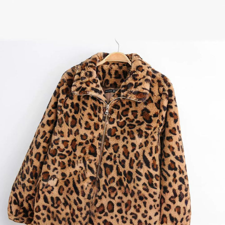 Veste en fourrure léopard pour femmes avec fermeture éclair Chic & Stil
