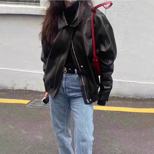 Veste décontractée en faux cuir pour femmes avec des manches volumineuses Chic & Stil