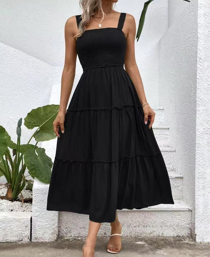 Maxi dress for women with elastic bodice and flowy skirt Lune London