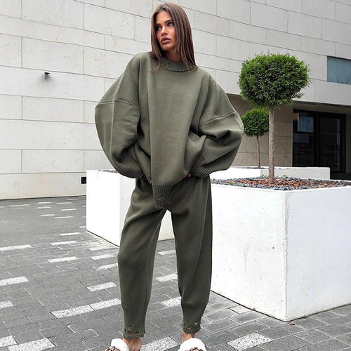 Women's Oversized Knit Set made of Fine Knit with Destroyed Hem, Wide Sweater and Casual Slip-On Pants Amarae