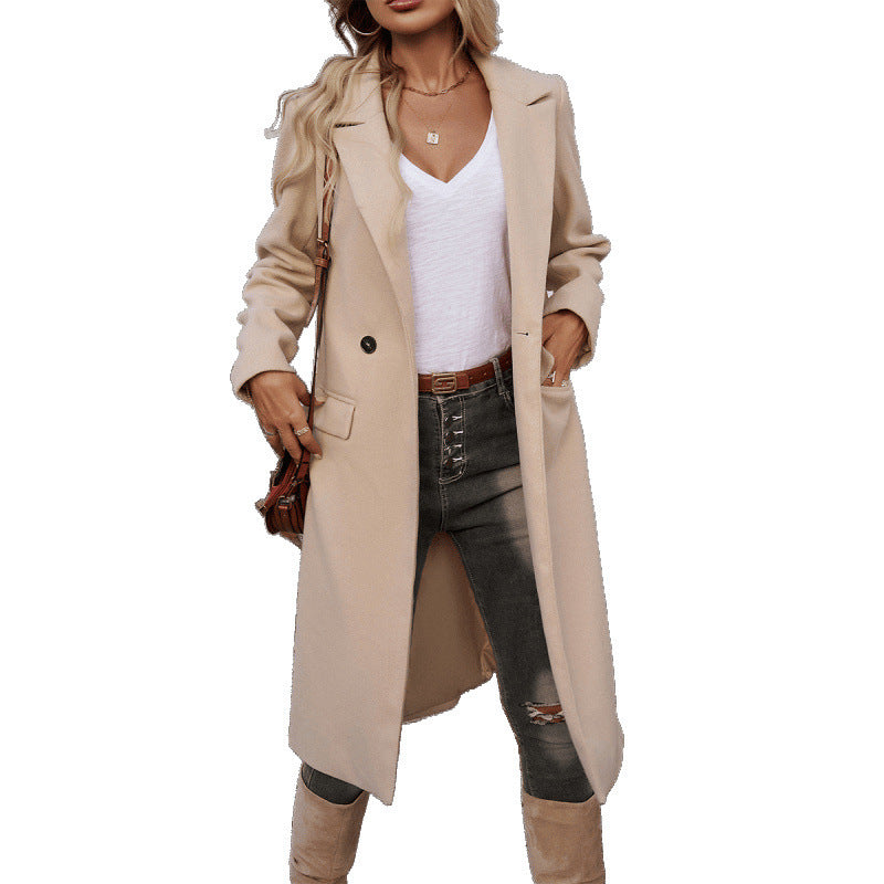 Elegant and flattering wool coat for women Lune London