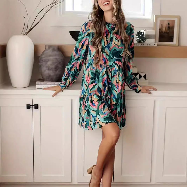 Aerial retro dress for women with voluminous sleeves and wide pleats Lune London