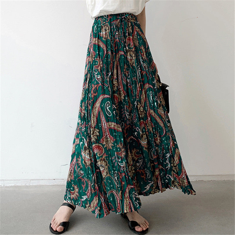 Maxi skirt for women with paisley floral patterns and an elastic waist Lune London