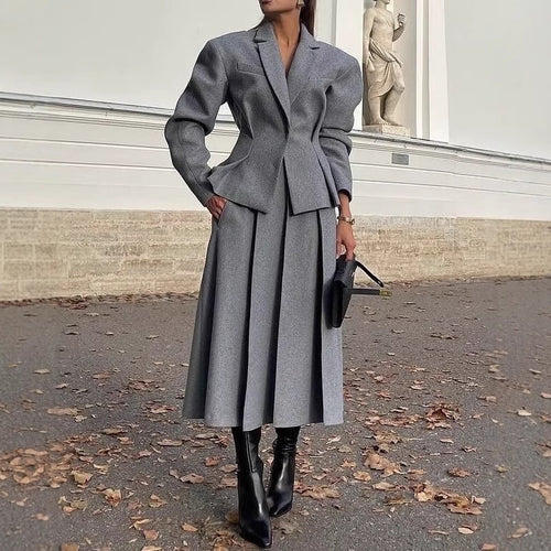 Ladies elegant blazer and skirt set in high-quality wool blend Amarae