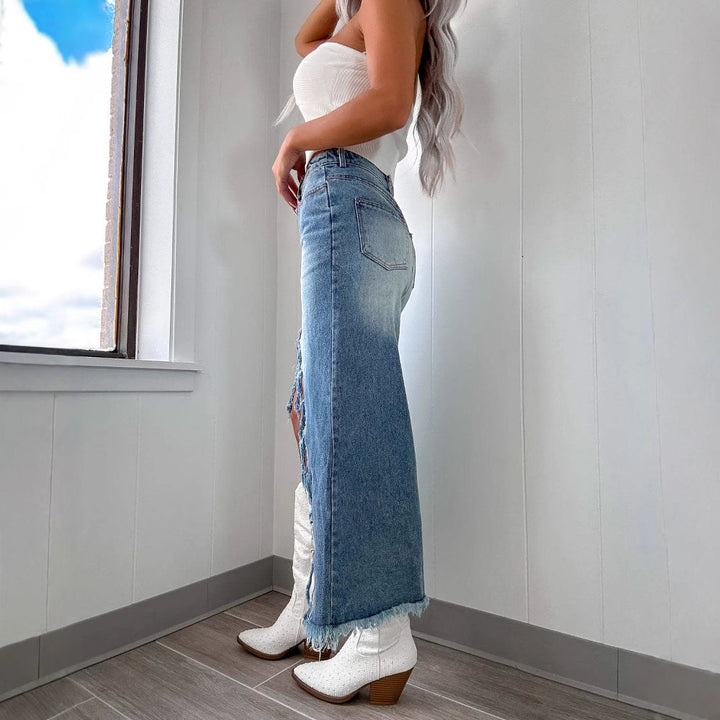 Denim skirt for women in a modern high-low style with fringe details Chic & Stil