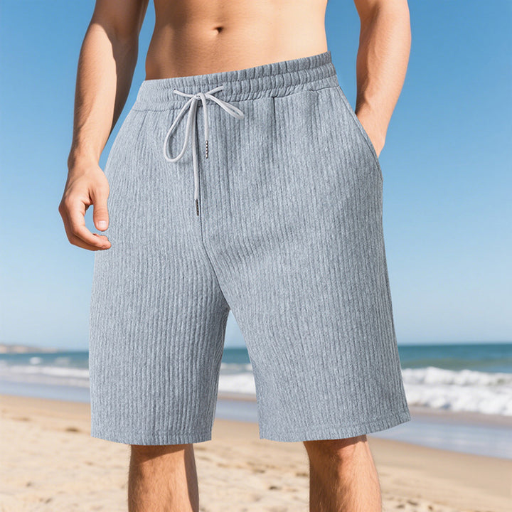 Casual men's shorts with elastic waistband and practical side pockets Lune London