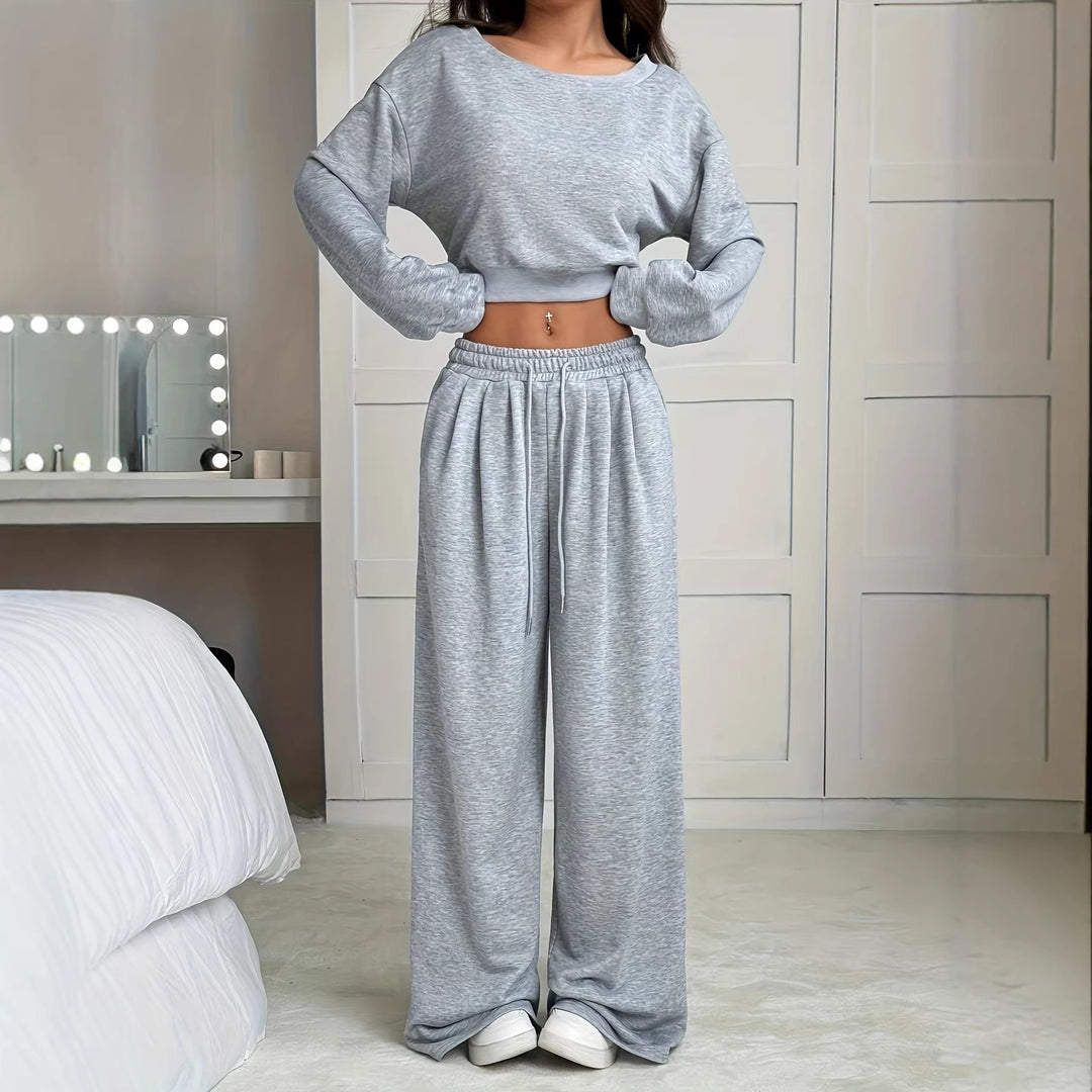 Women Comfortable Lounge Set with Loose Fit and Elastic Waistband Lune London