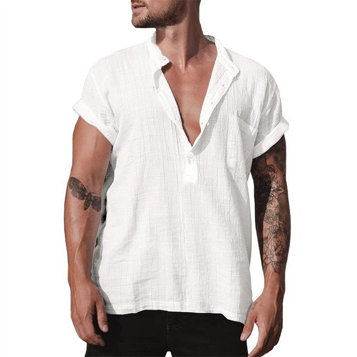 Casual short-sleeve shirt for men with modern collar and buttoning Lune London