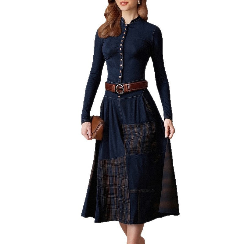Robe midi élégante pour femmes avec boutonnières et détails contrastés Chic & Stil