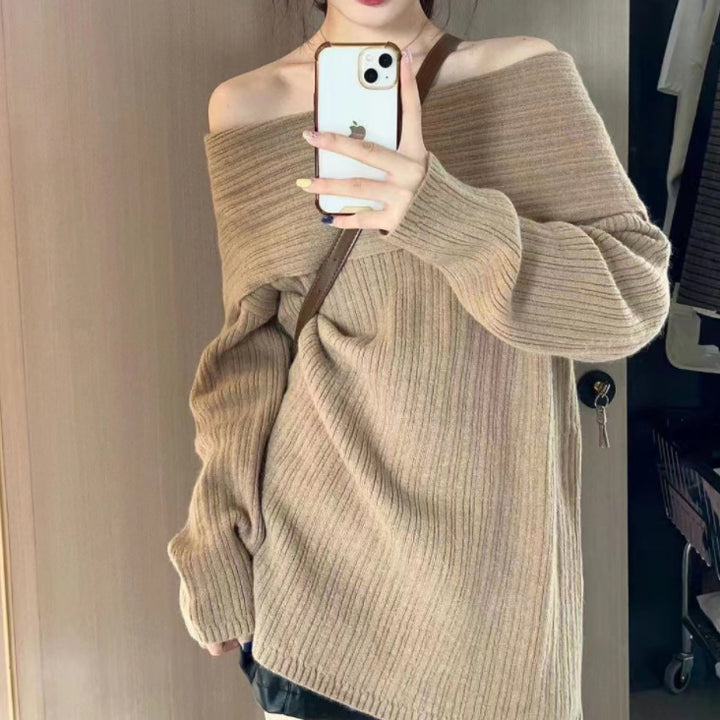Pull surdimensionné pour femmes avec un design décontracté à épaule dénudée et une fine structure côtelée Chic & Stil